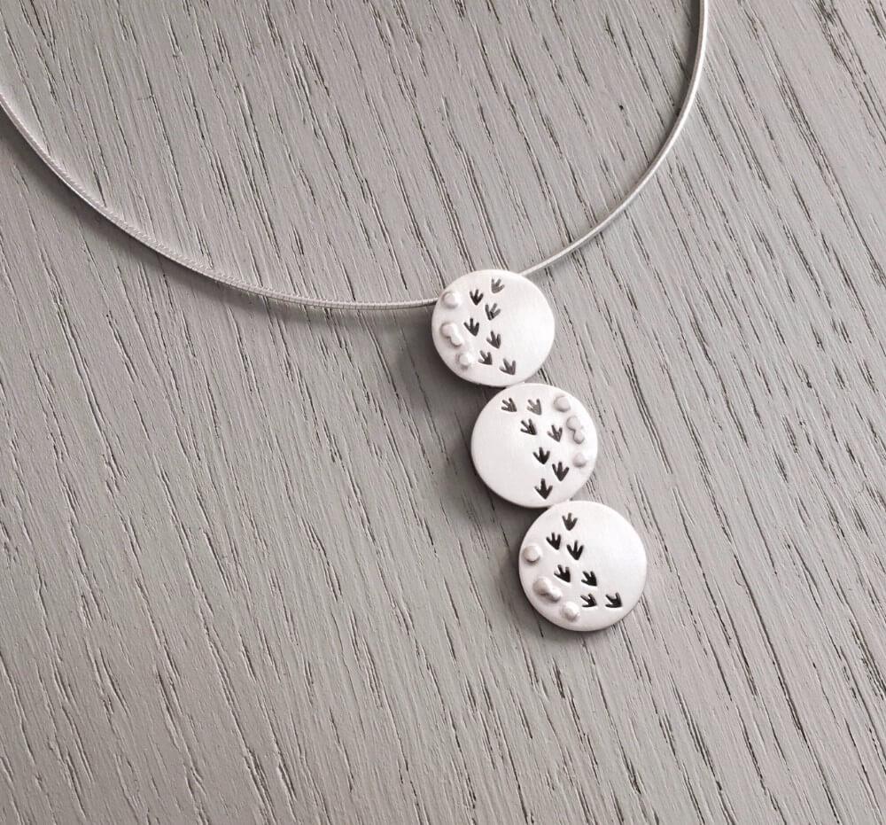 bird prints in the sand triple pendant
